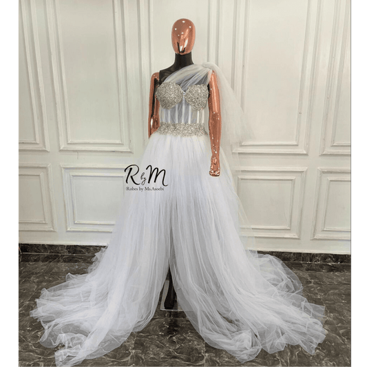 Robe de mariée en ébène